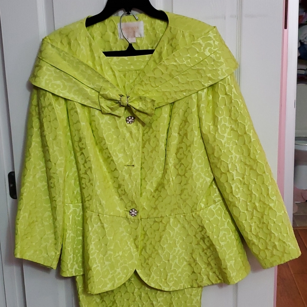 Lime skirt suit